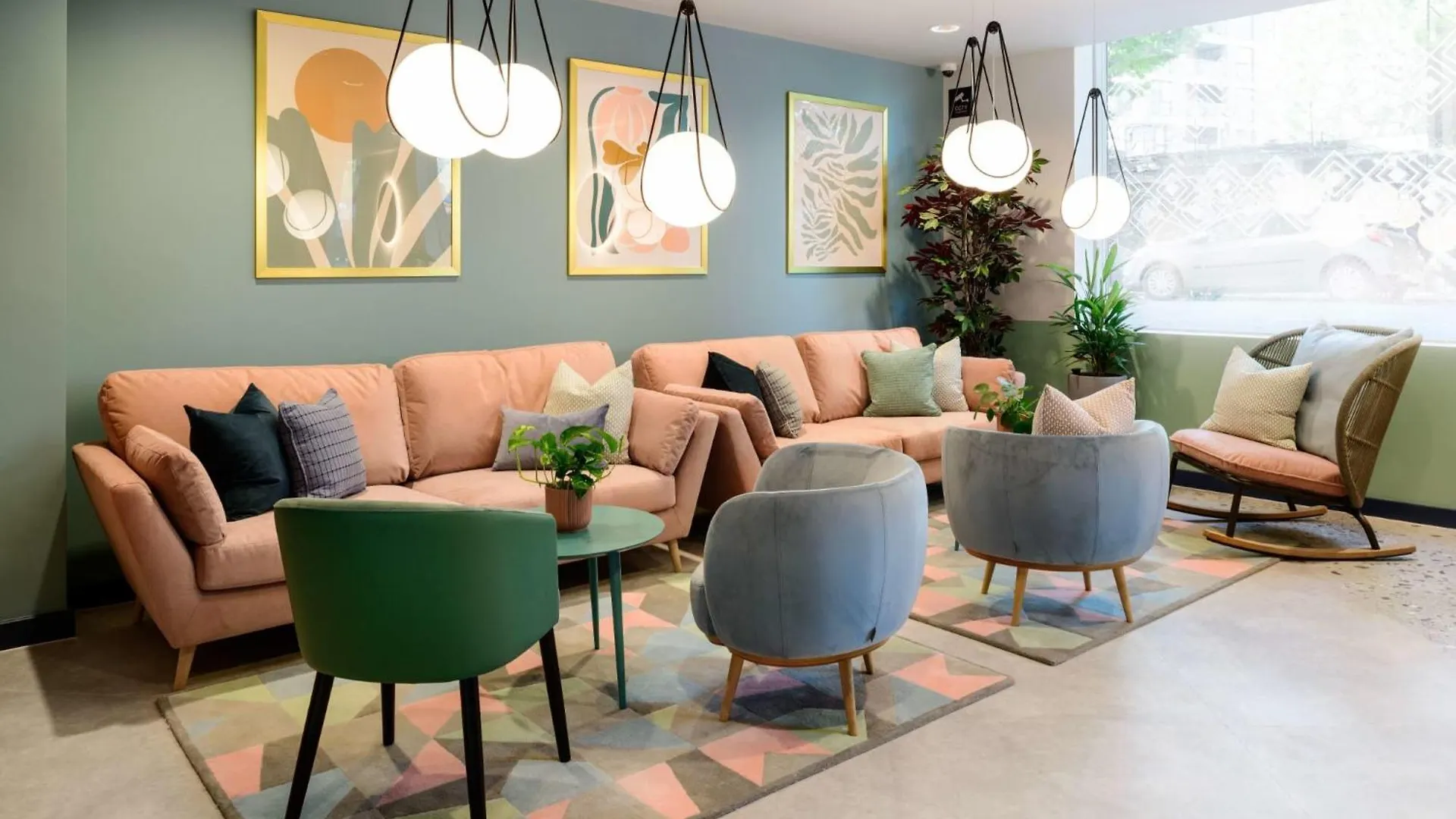 Cosy City Living Ensuites At Trendy Wick Park In London