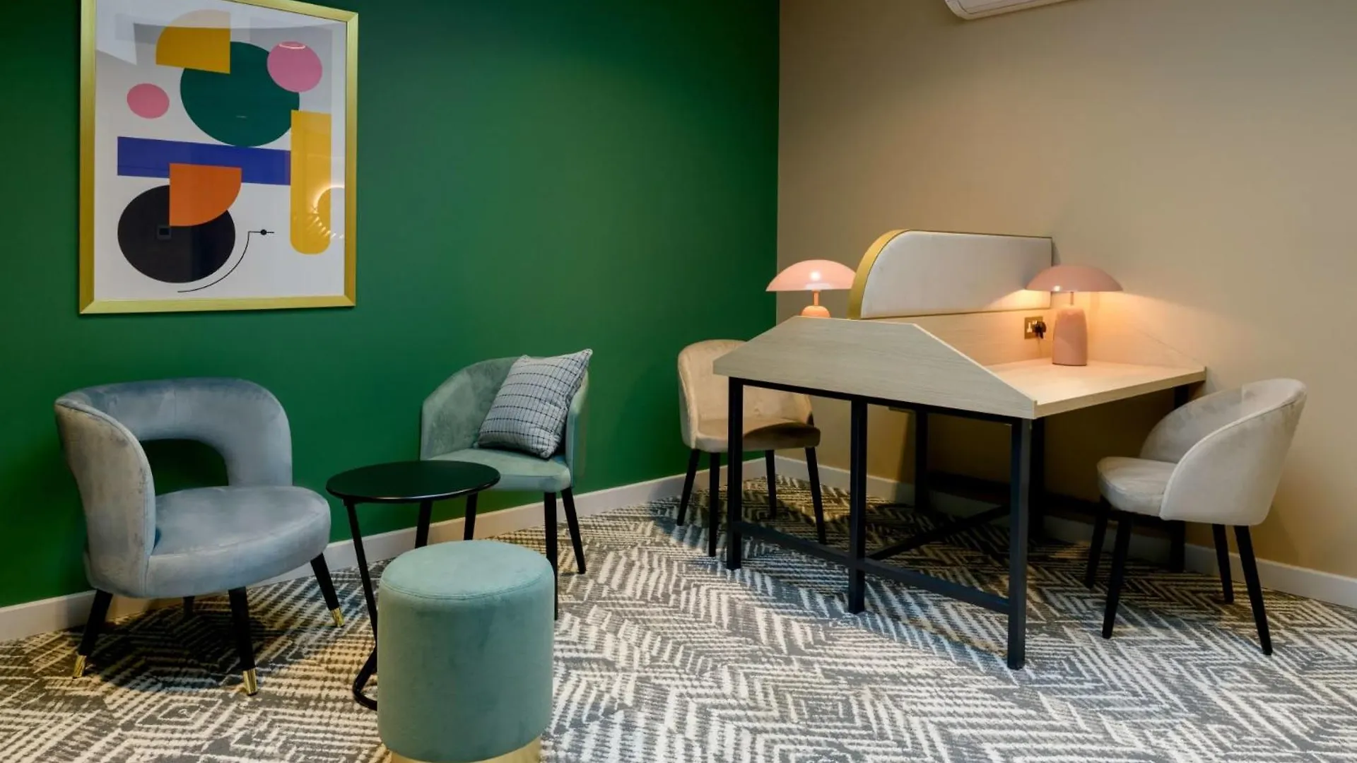 Cosy City Living Ensuites At Trendy Wick Park In London